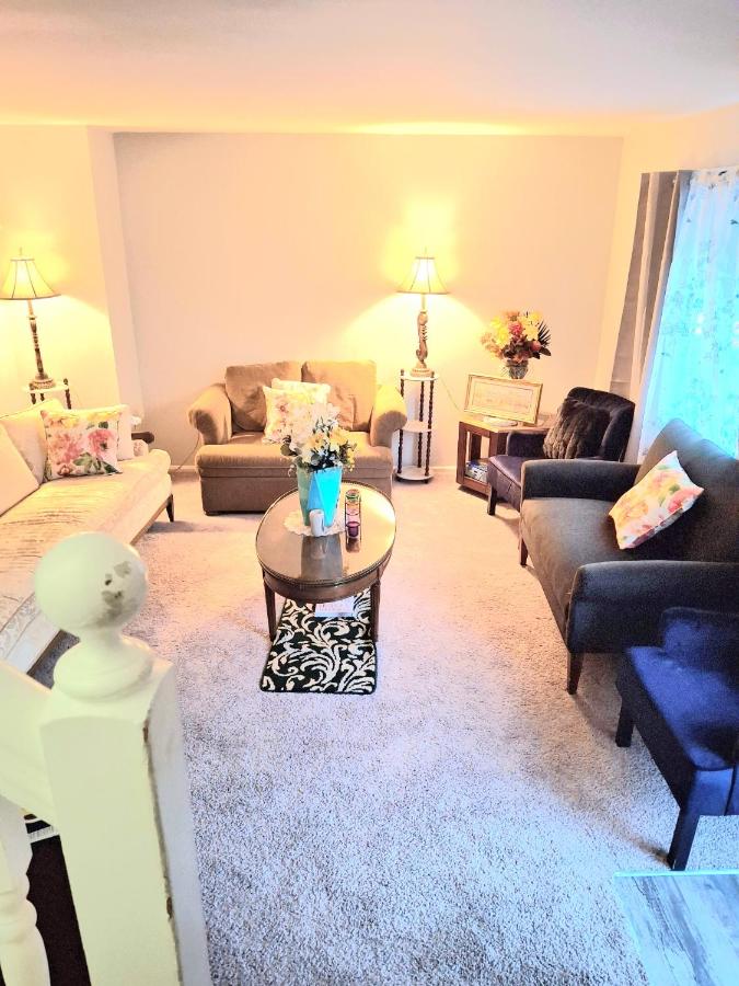 Cozy TownHome - B&B Wilmington
