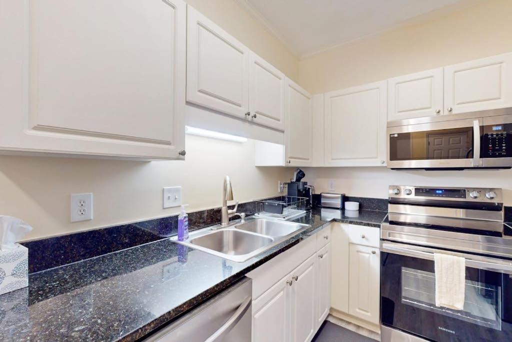 Savannah Shores 12 - Bed and Breakfast Myrtle Beach