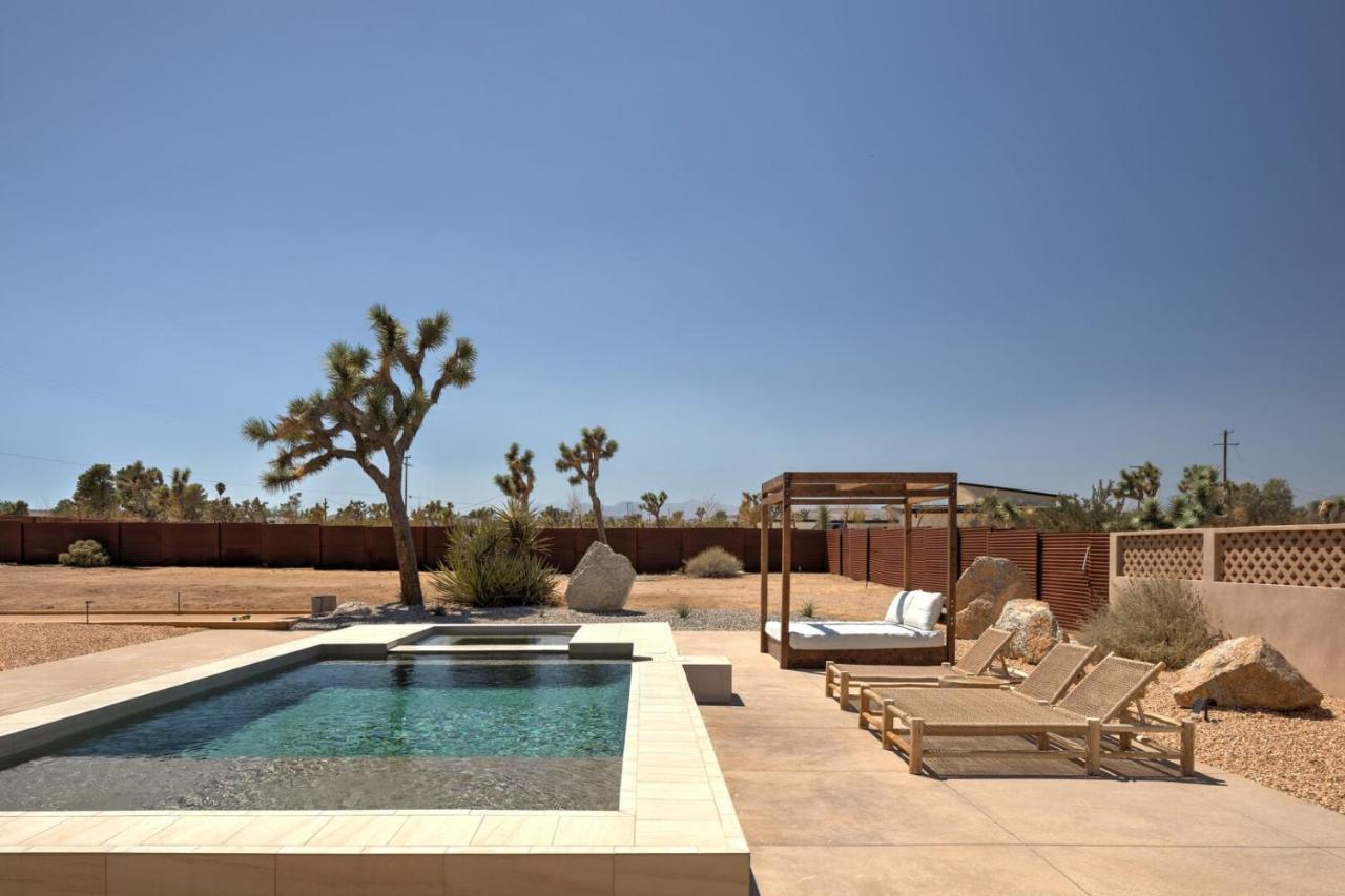 Sand Tulum Retreat w Pool Spa - B&B Yucca Valley