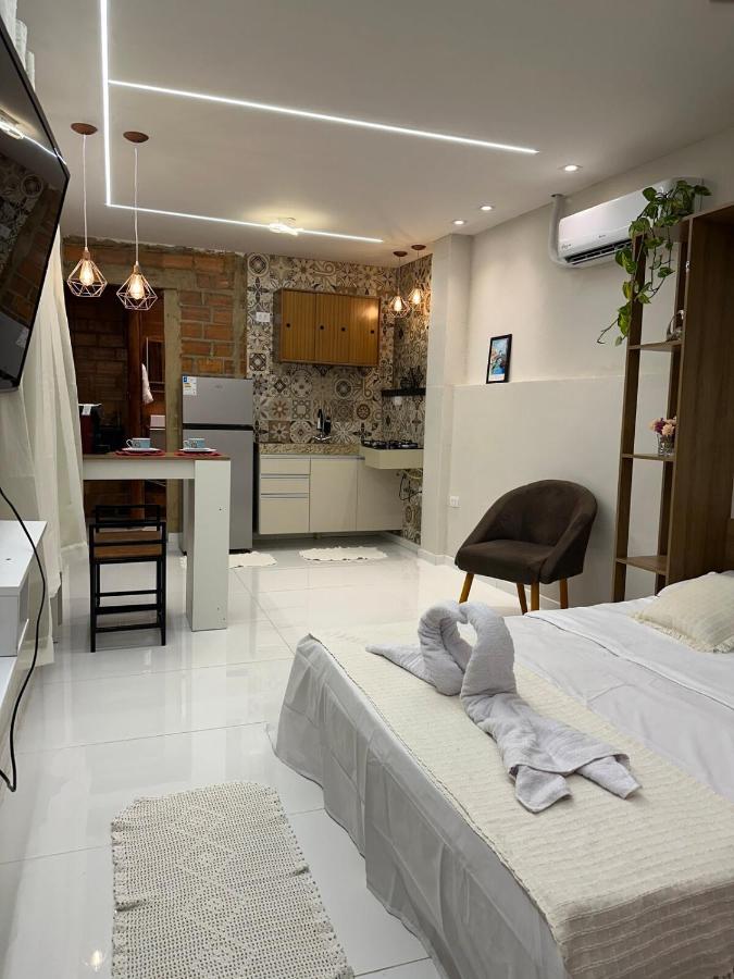 Studio moderno, climatizado, bem localizado Nova Venecia - Ferienwohnung Nova Venécia