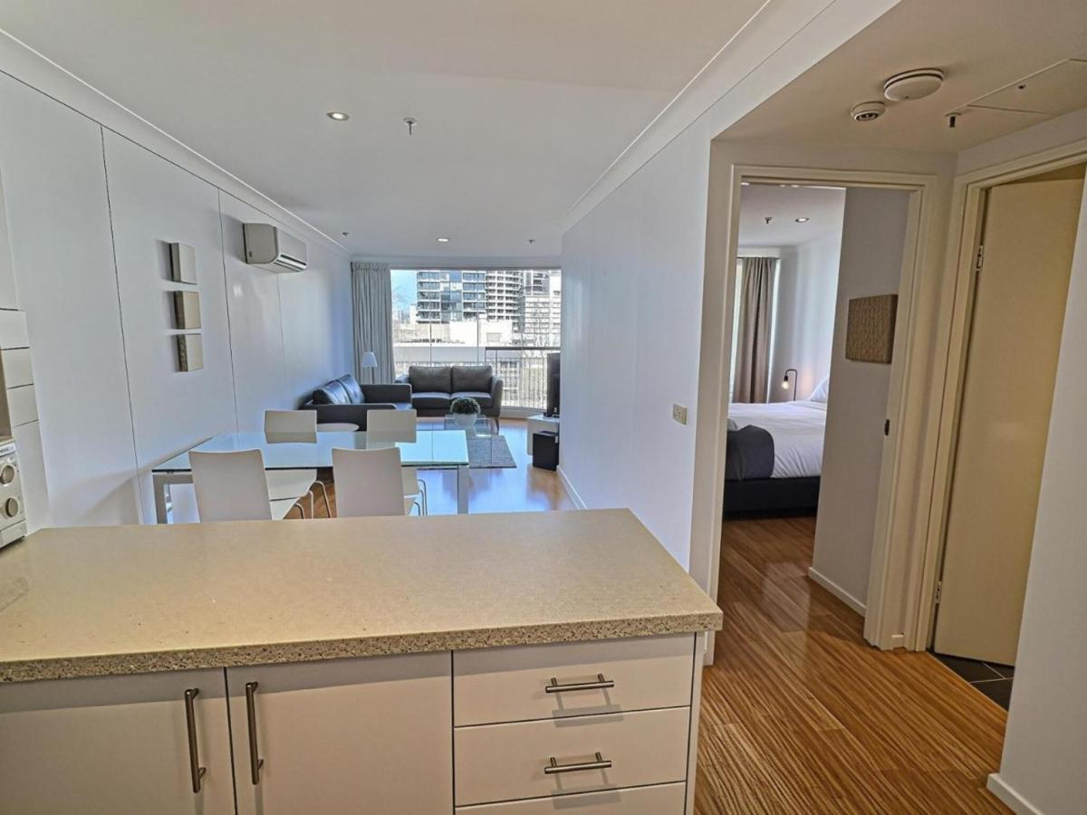 City Centre on City Walk - B&B Canberra