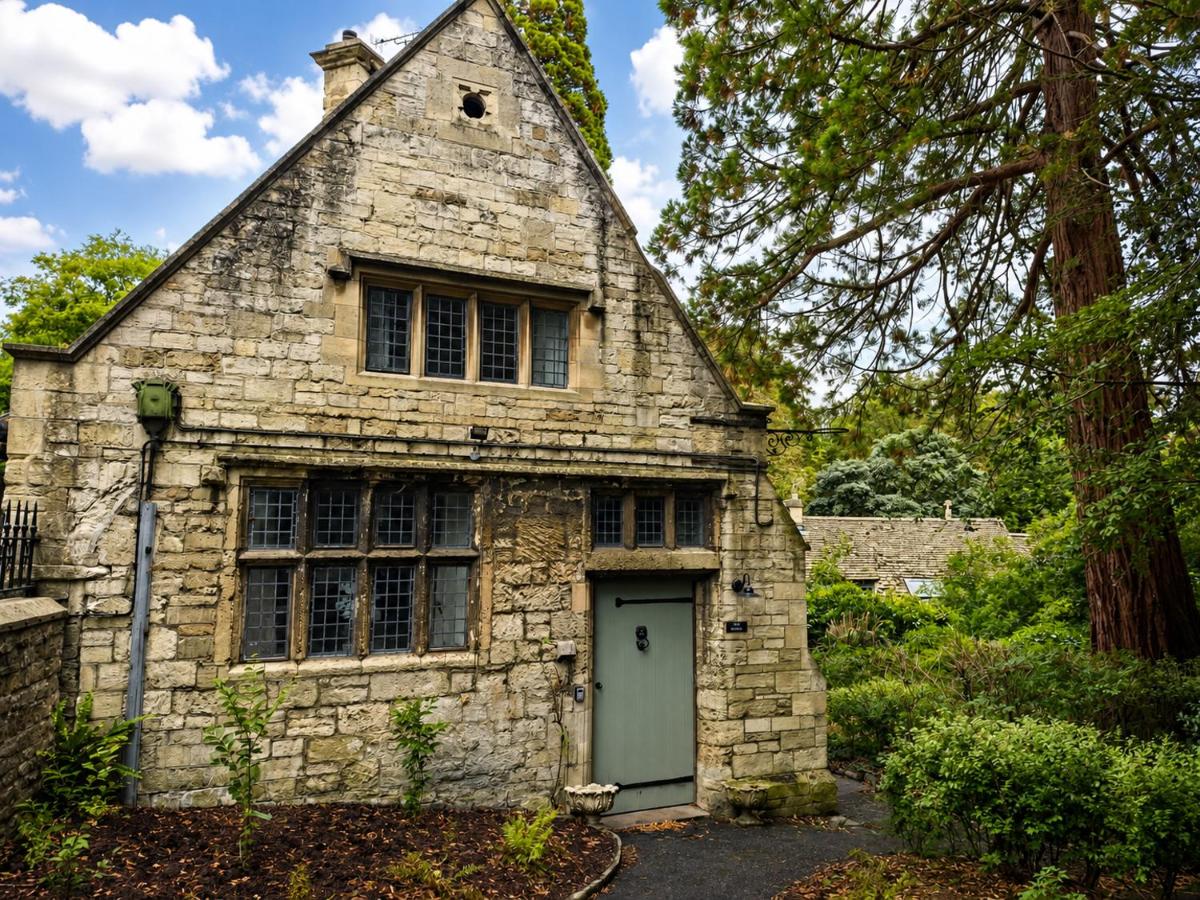 The Hall Estate - Historic Grade I-listed Jacobean Mansion - Chambres d'hôtes Bradford-on-Avon
