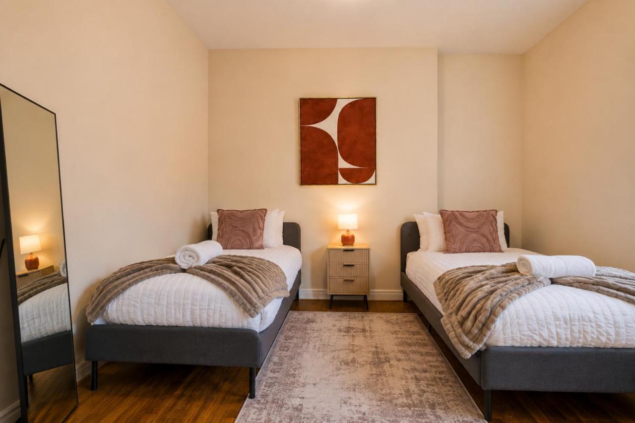 Spacious 2BR Tooley Street Flat Tower Bridge - Ferienwohnung London