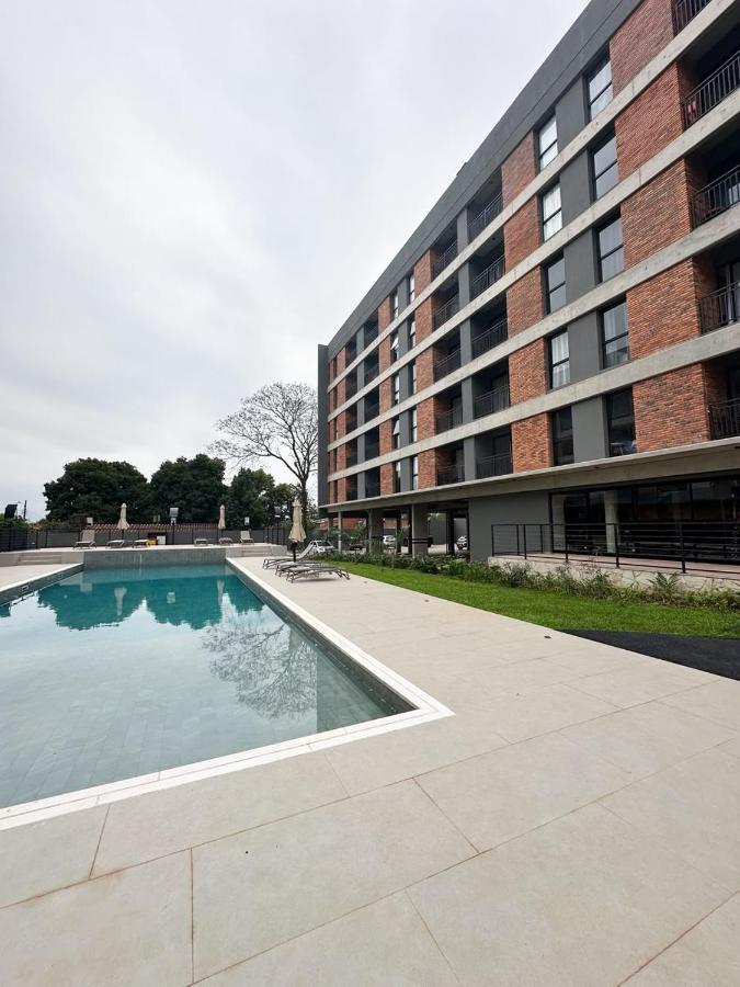Urban Cumbres, Pool, gym and comfort - B&B Luque