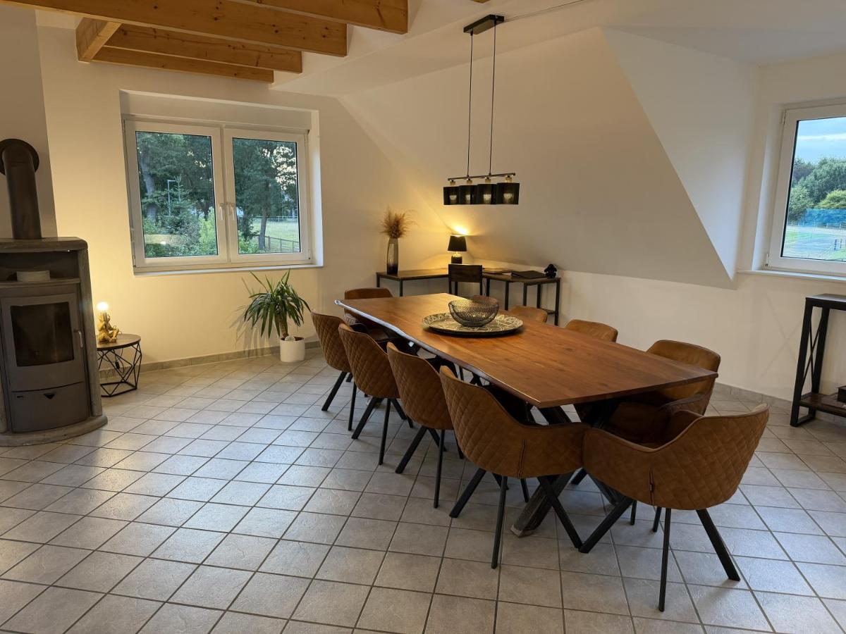 Ferienwohnung 12 Monkeys - B&B Stuhr