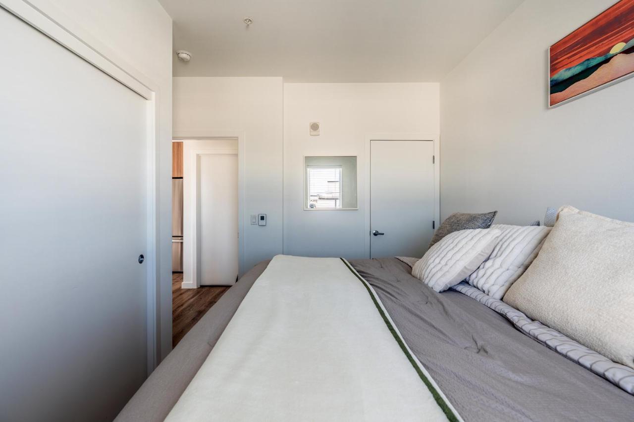 Top Floor, Panoramic View, Private Terrace, Short Walk To Lumen, TMobile Park And Waterfront - B&B Seattle