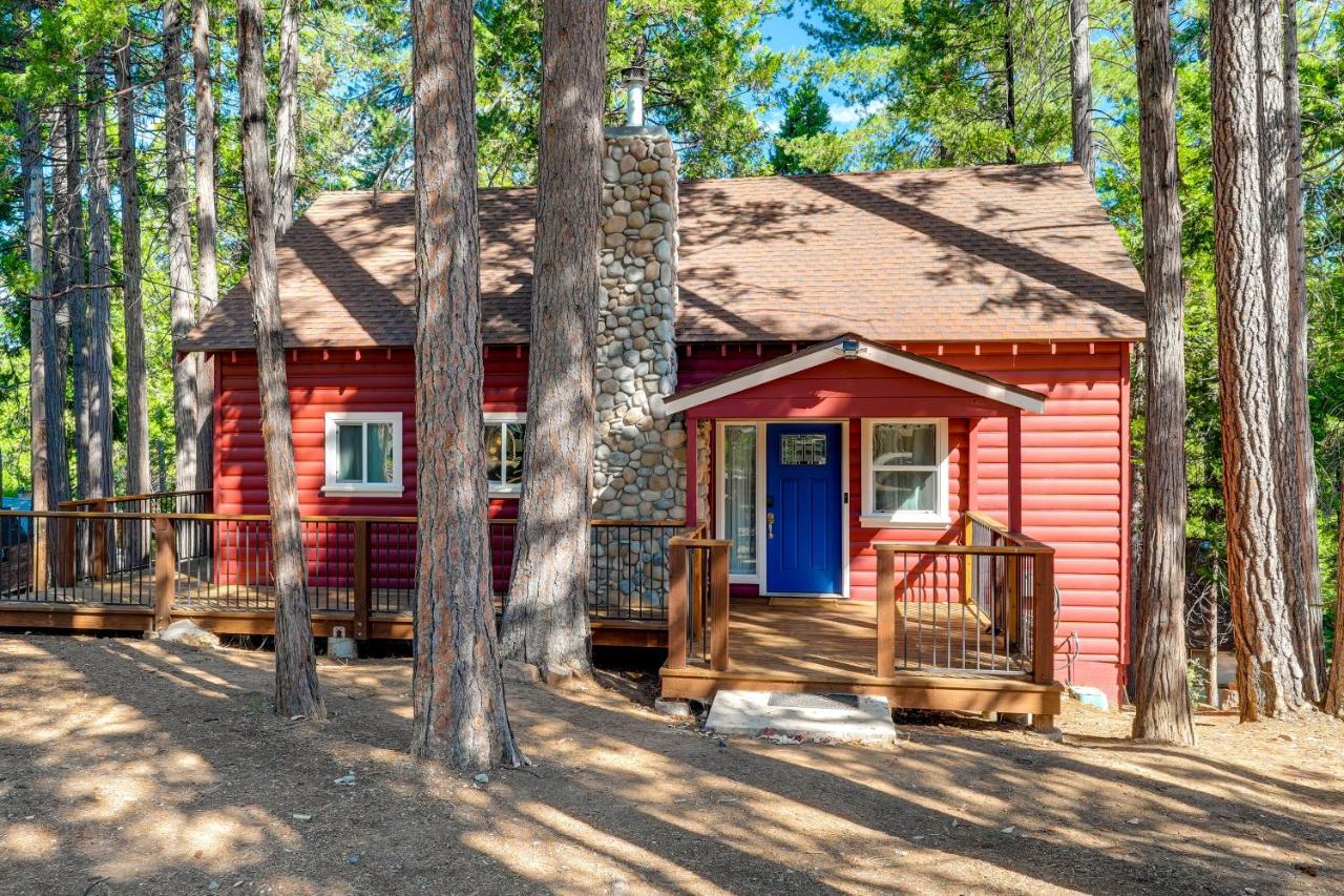 Mi-Wuk Village 5BR Family Cabin w/ Deck - Ferienwohnung Mi-Wuk Village