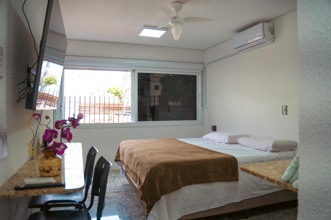 Flats completos e aconchegantes a menos de 1 quadra do Hospital de Clinicas de Porto Alegre - Bed and Breakfast Porto Alegre