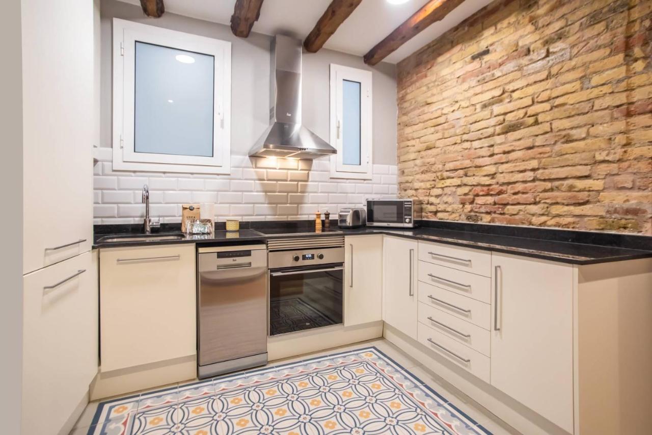 E4MAL1080 - Fabulous Flat next to Sagrada Familia - B&B Barcellona