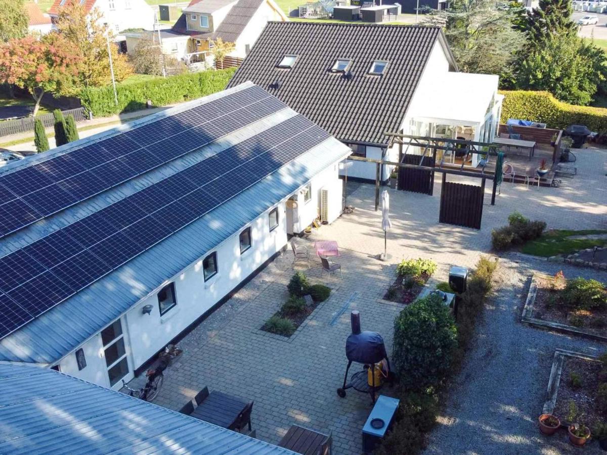 Charming Farmhouse Retreat - B&B Frederikshavn