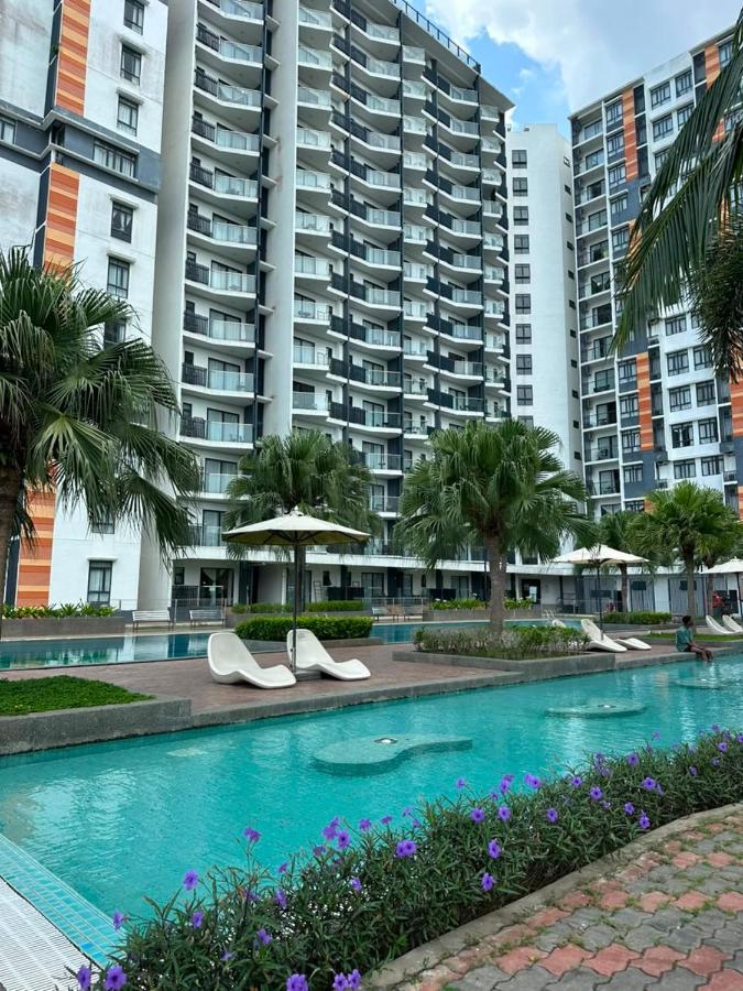 Timurbay Studio Plus Apartment - Pool View, Sea View by PG Management - B&B Kuantan