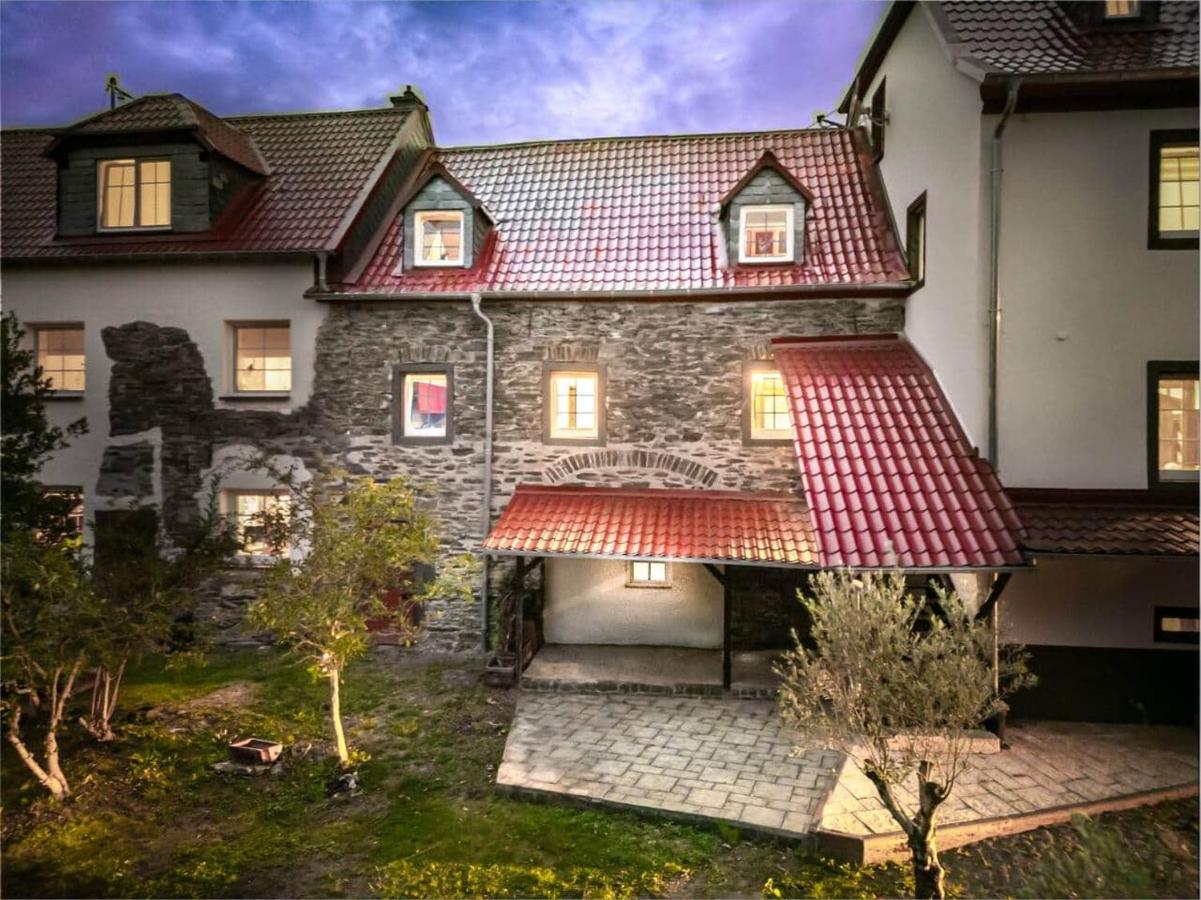 Burghof Collection - Knechtshaus (max. 6 Personen) - B&B Mertloch