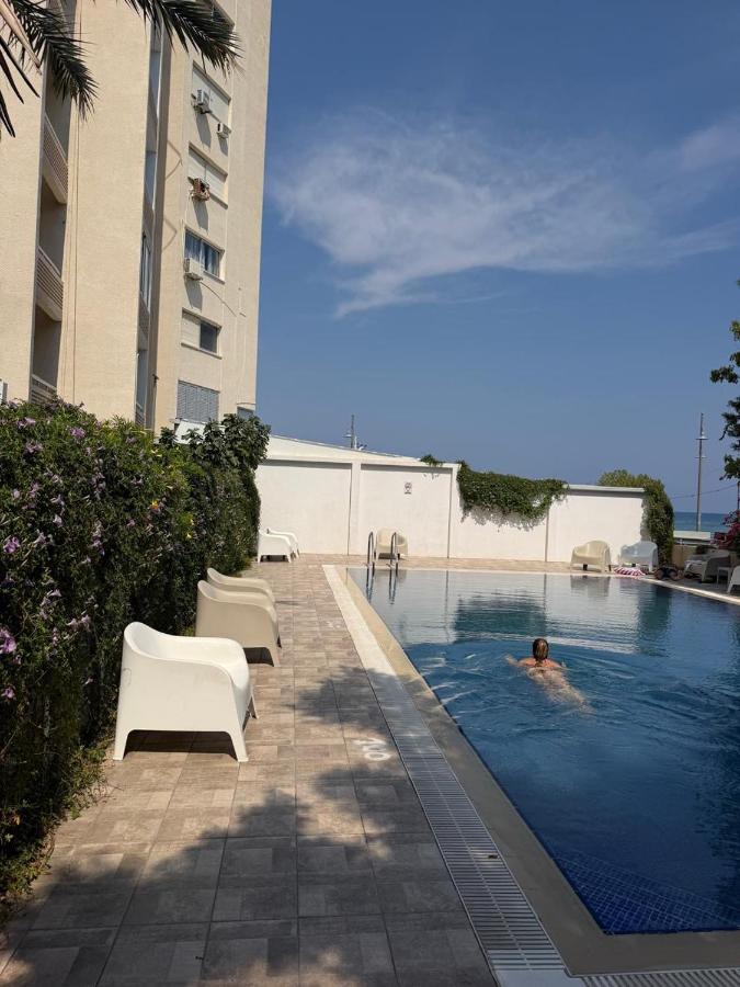 Sea View Holiday Apartment - B&B Larnaka