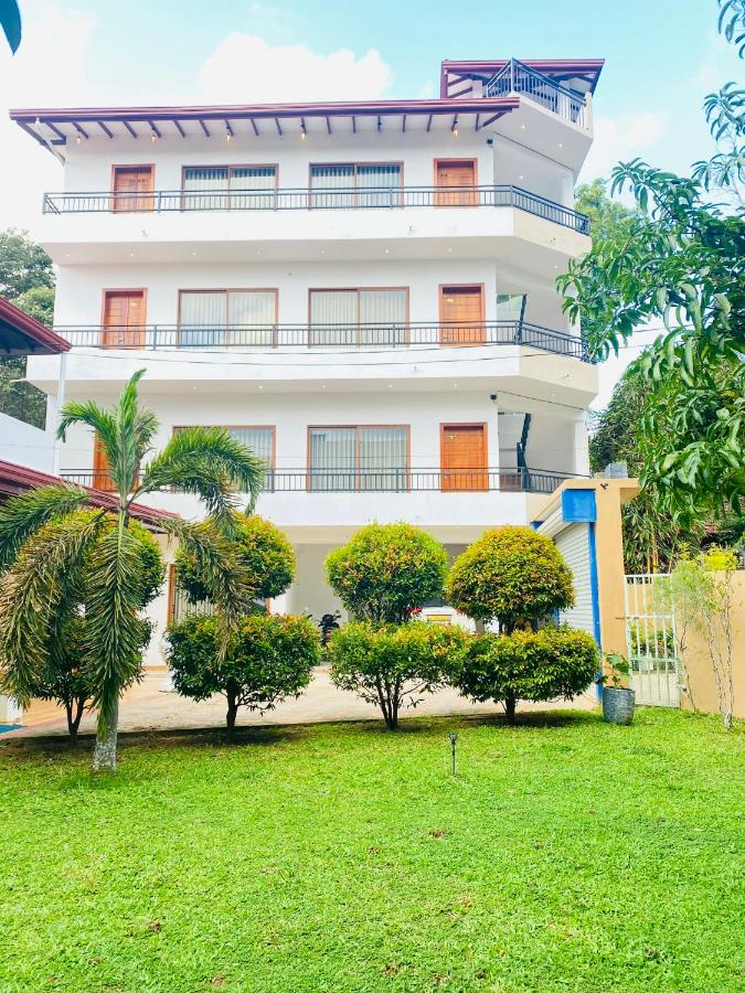 Mamas Palace Grand Hiriketiya - Ferienwohnung Dikwella