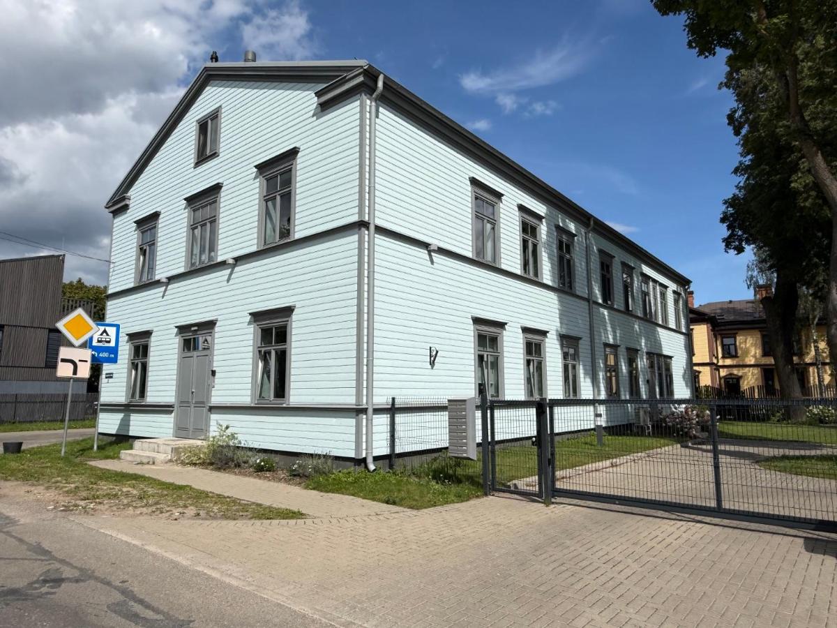 Quiet Ķīpsala Apartments - FREE PARKING & BICYCLES - B&B Riga