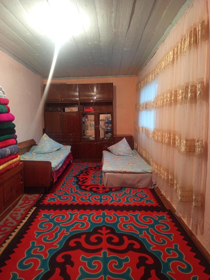 Cozy Family Guest House Barskoon - B&B Barskon