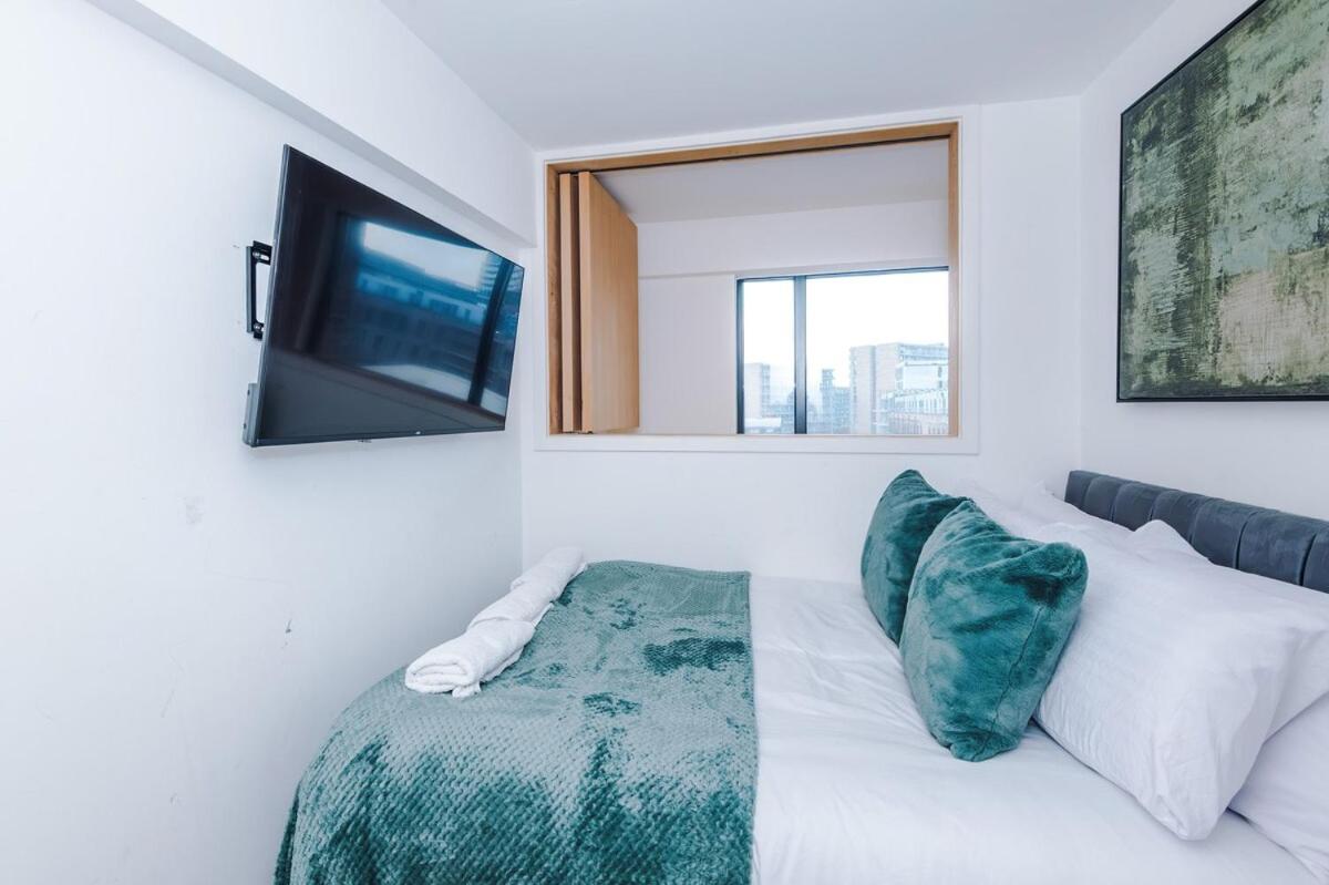Old Trafford Duplex apt, Manchester City Centre - B&B Manchester