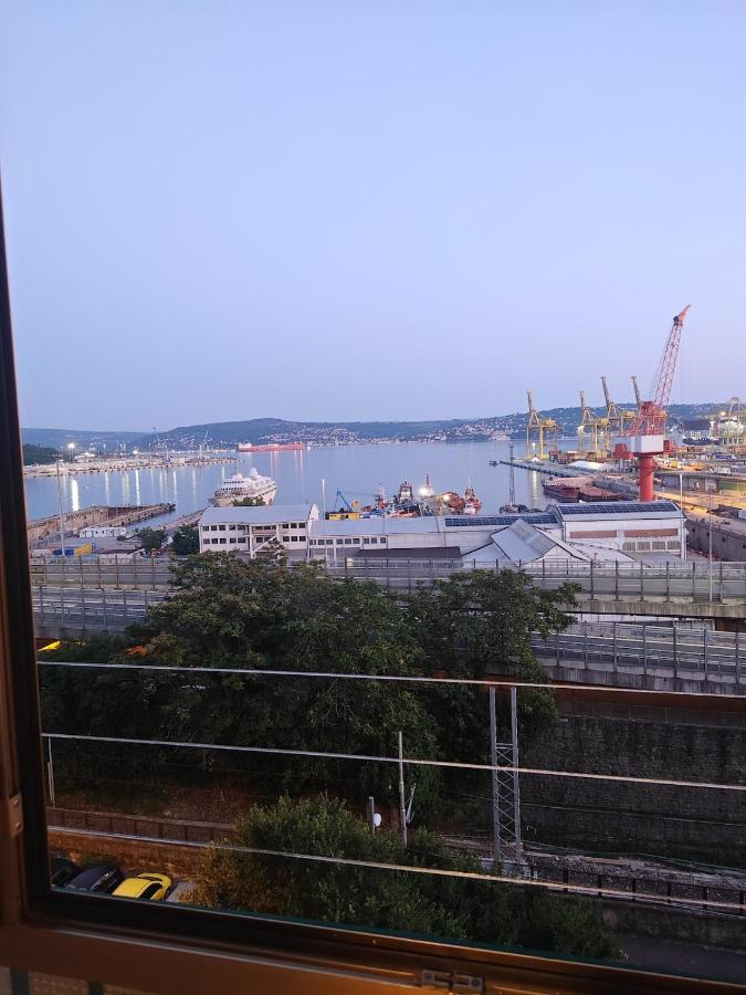 Appartamento casa Grace vista mare - B&B Trieste
