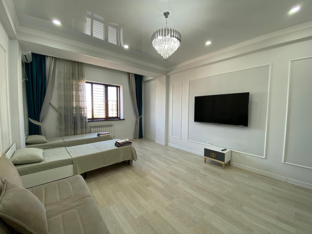 Spacious two-room apartment with a panorama in Panorama - Ferienwohnung Bischkek
