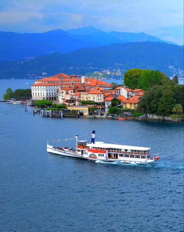 Vittoria Holiday House - Tulip Apartment and Tulip Room - B&B Stresa