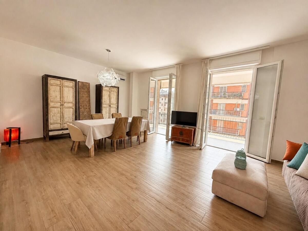 Suite 77 tanto spazio e comodità - B&B Bari