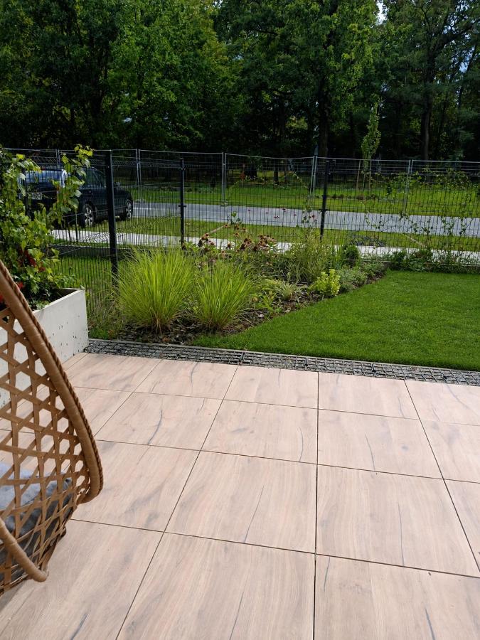 BOOK&RELAX Apartment, Private garden, Free parking, AC, Near City Centre&Park - B&B Swidnica