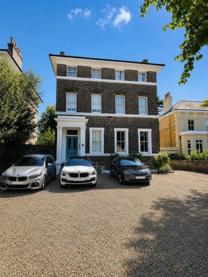 Luxury 1 bed Victorian flat with parking Blackheath and O2 - Ferienwohnung London
