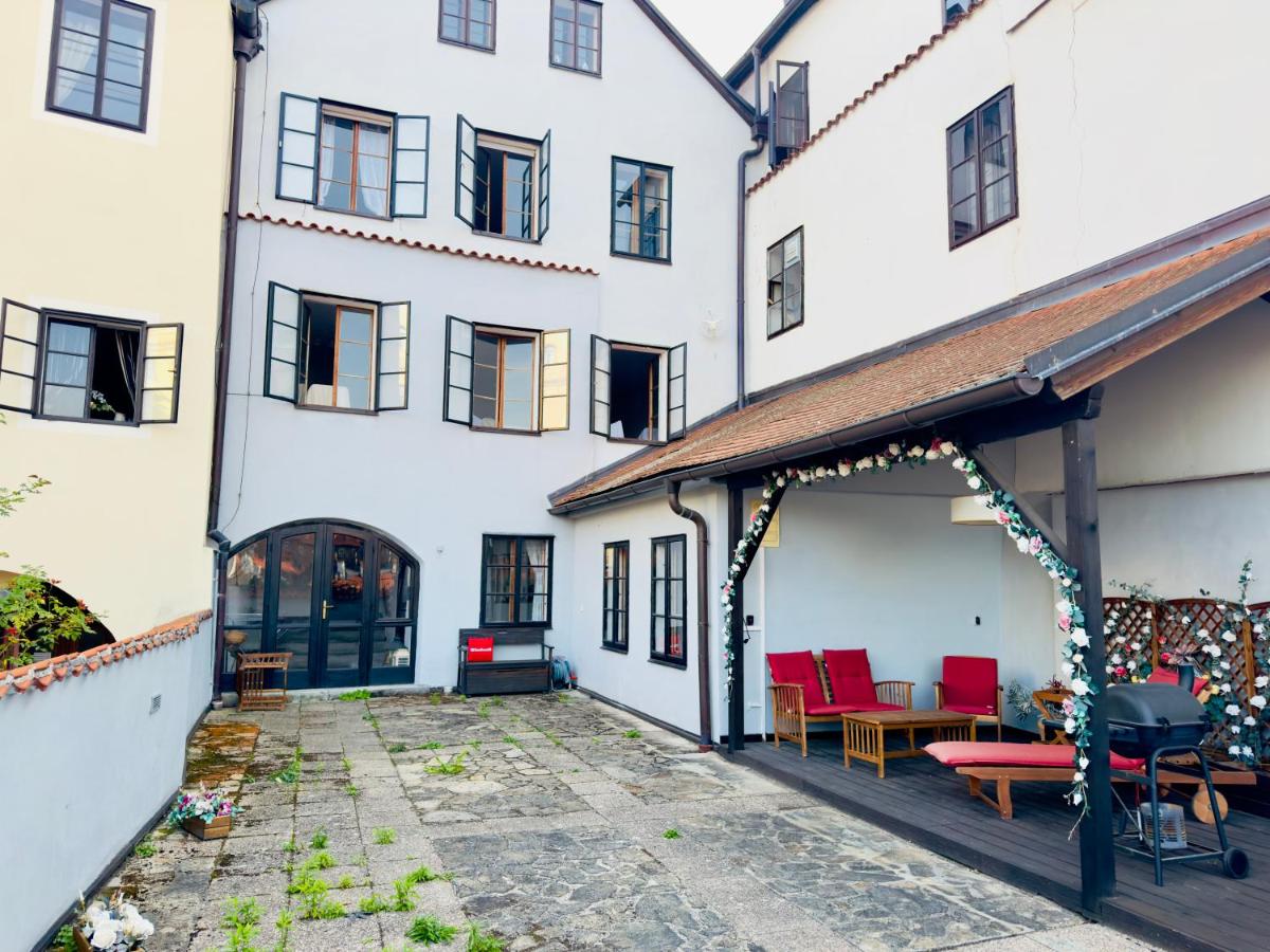 Apartmány 149 u náměstí - B&B Český Krumlov