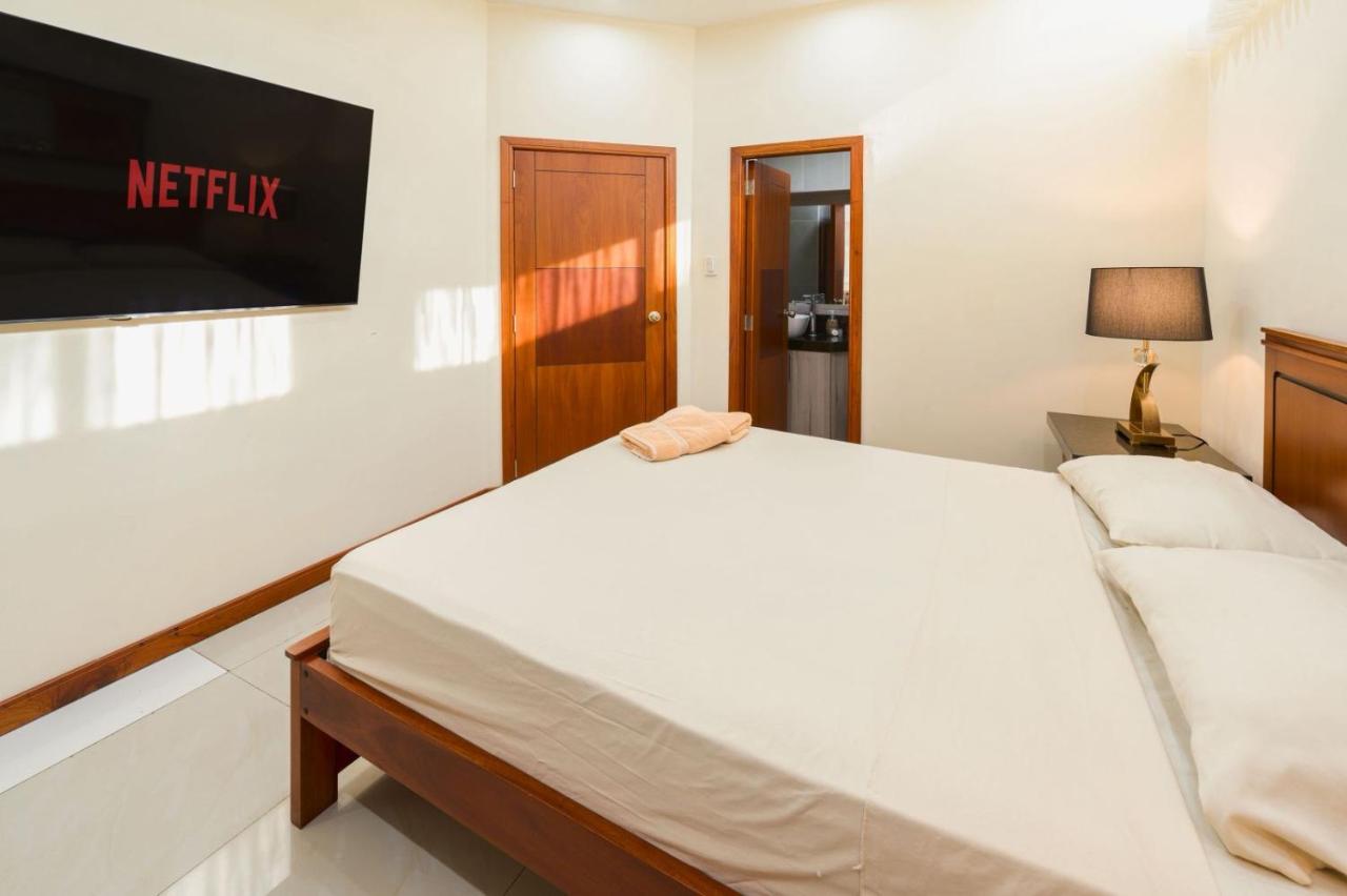 Suites Machala Executive - Chambres d'hôtes Machala
