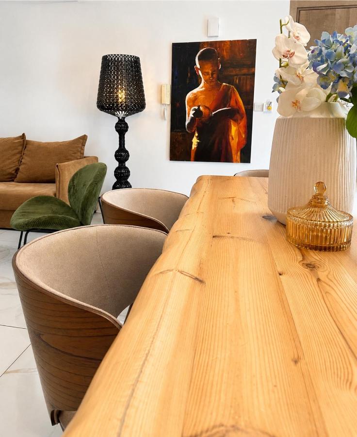 City Lights - Luxury Penthouse - Panoramic view - Near Unic - Bed and Breakfast Nicosia