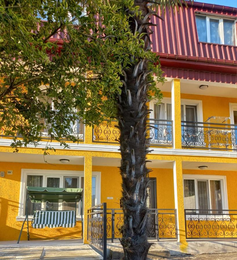 Batumi Airport Cozy House First Floor with Two Bedrooms - B&B Batumi