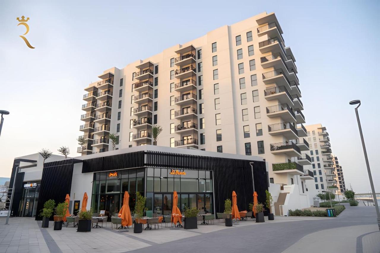 Stylish 1BR Yas Island - Chic Urban Living Retreat - B&B Abu Dhabi Island and Internal Islands City