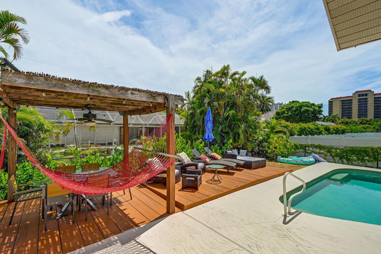 Walk to Beach! Marco Island Haven w/ Heated Pool - B&B Marco Island