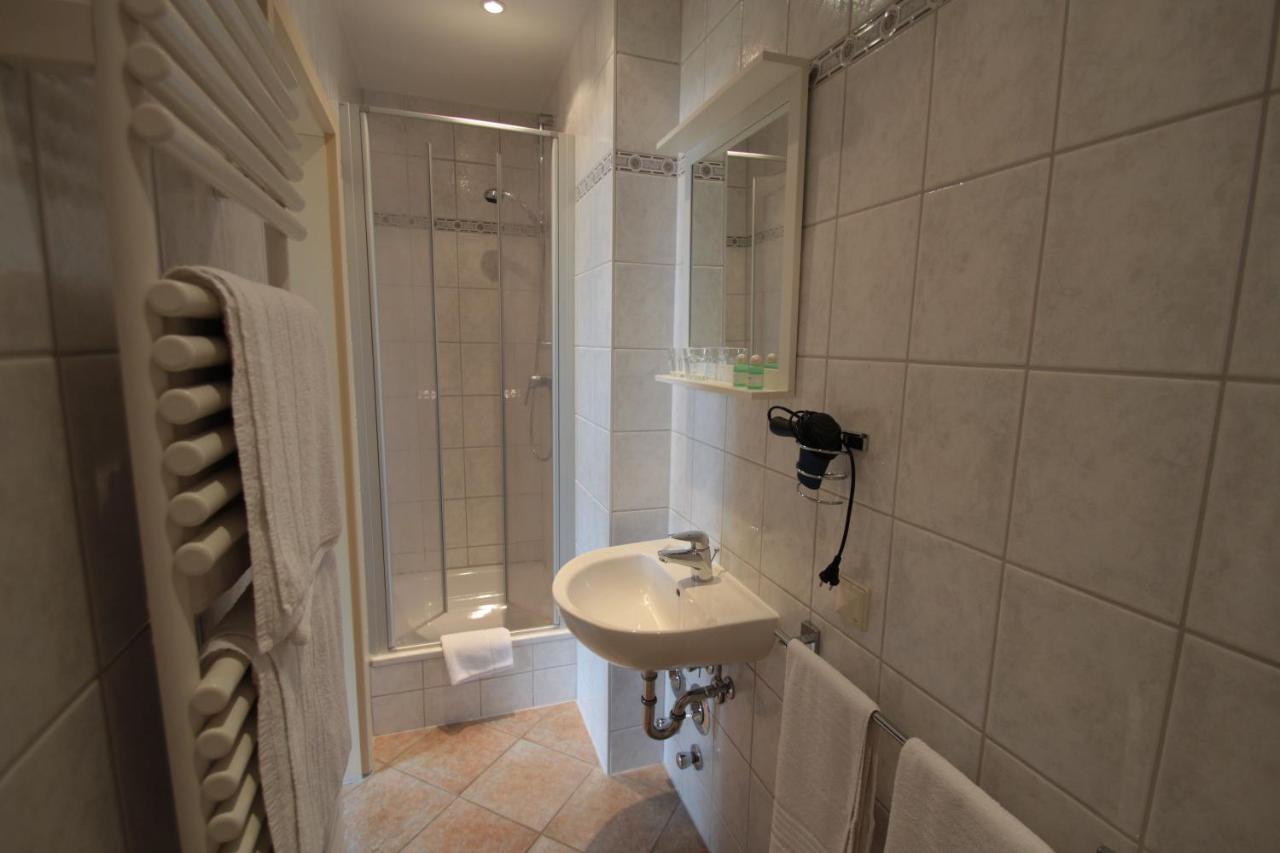 Large Double or Twin Room