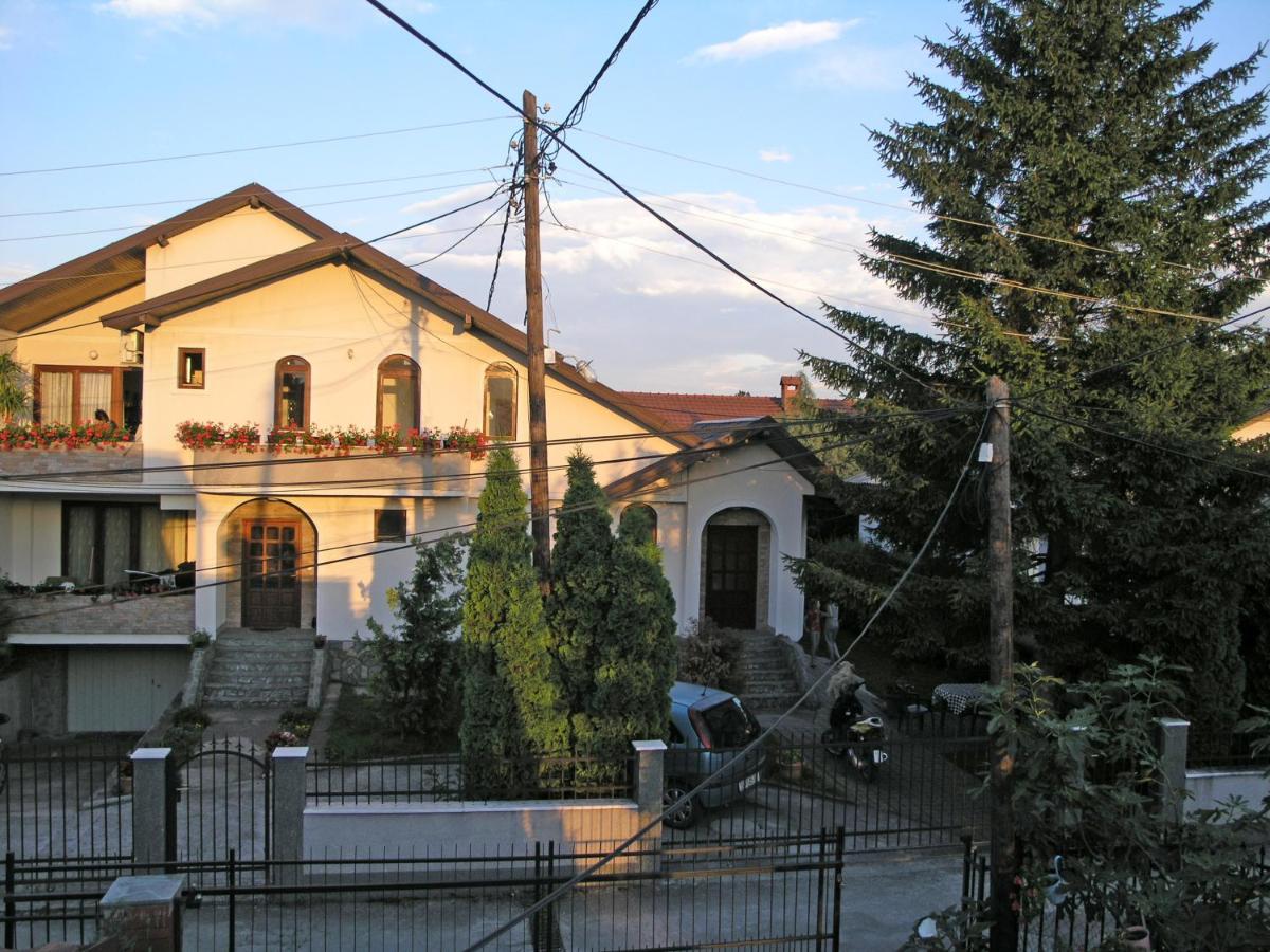 Ivan Apartment Skopje - B&B