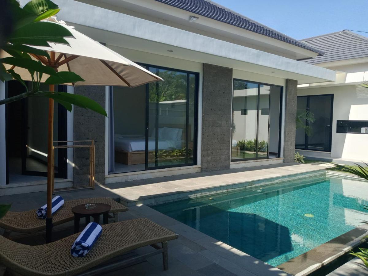 Maikka Villa Near Nyanyi Beach Canggu - B&B Semege