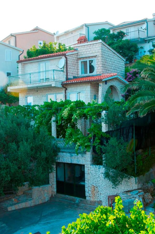 Holiday Home Villa Marin - B&B