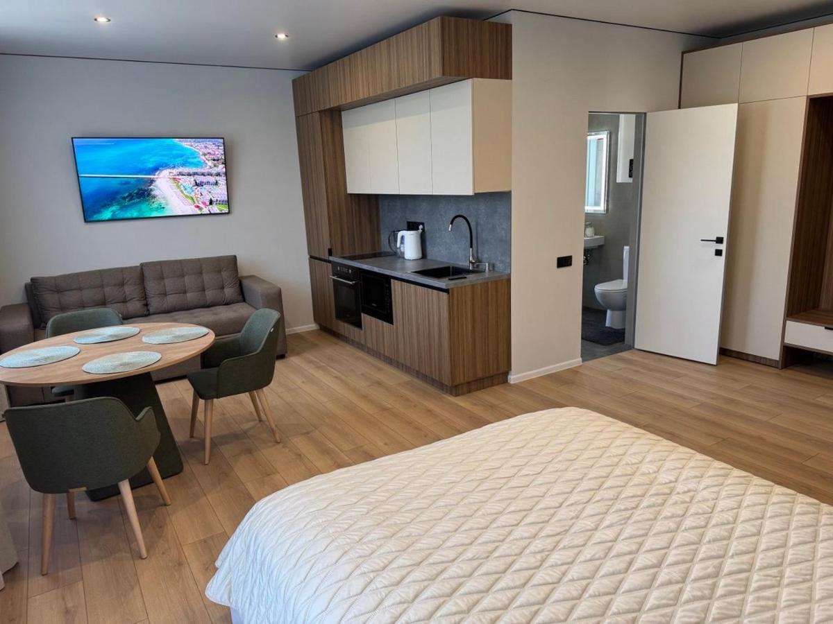 MONTE GreeN VIP - Bed and Breakfast Poliana