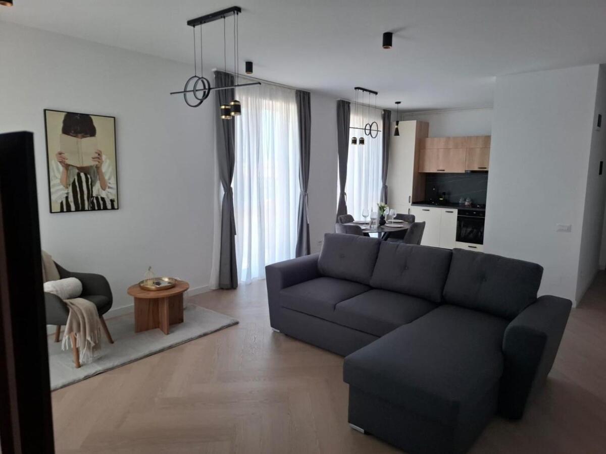 Lucia's cozy apartment - Ferienwohnung Ploieşti
