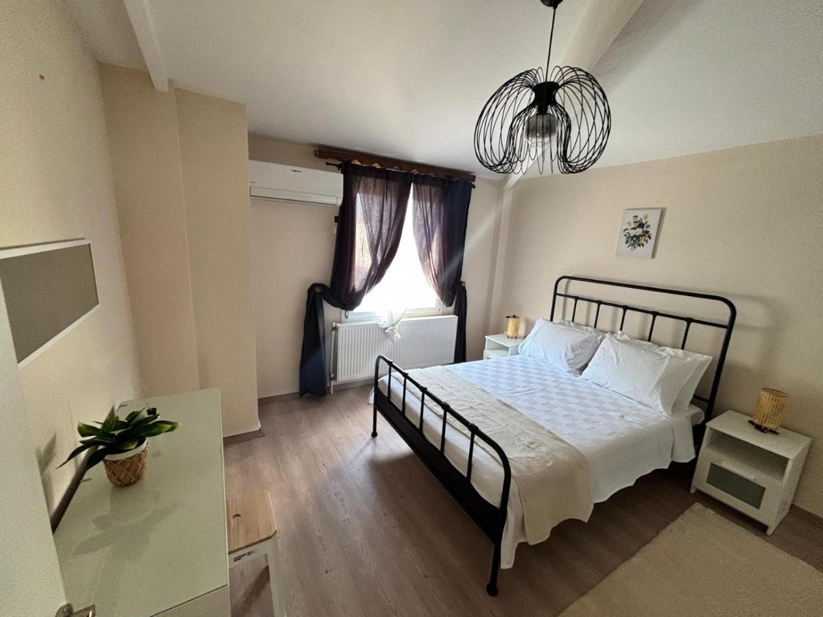 Appartamento con 2 Camere da Letto e con Vista