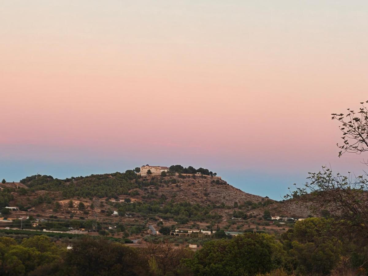Mountain Resort, Chalets A,B, 80m2 Super Pool, Forest Hiking - B&B Valencia