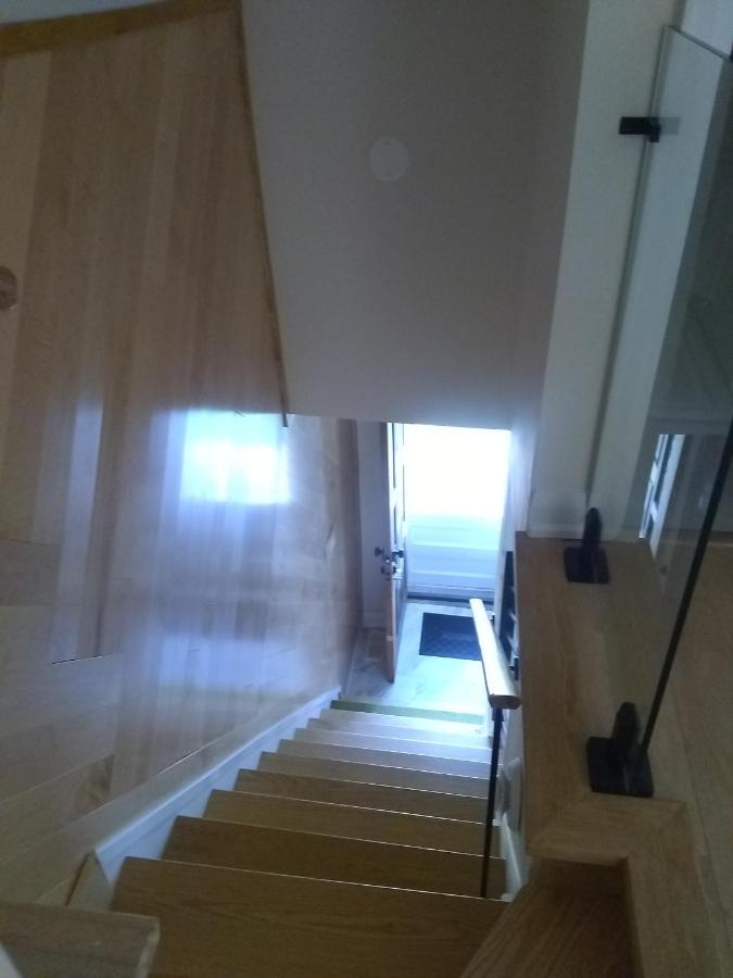 Cozy 4 bedrooms HOUSE NEAR THE LAKE - Ferienwohnung Wellington