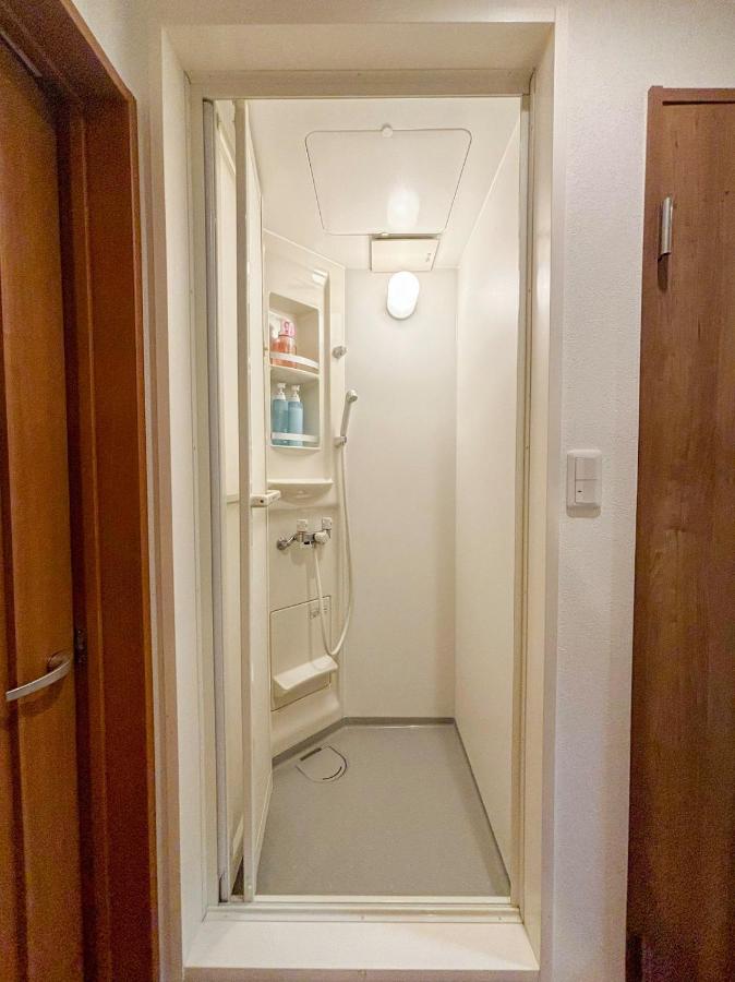 Newly renovated Modern house 3LDK 2 bathrooms and 2 toilets Children's items available Parking available - Ferienwohnung Ōsaka