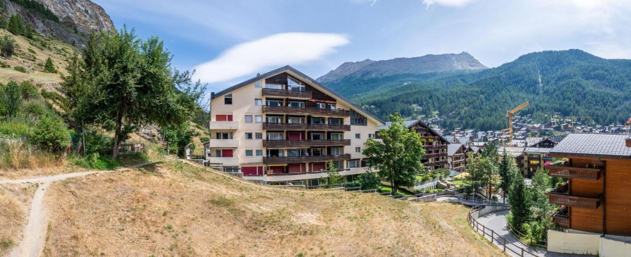 Tessas charming apartment - close to center by Inspiringplaces Zermatt - Bed and Breakfast Zermatt