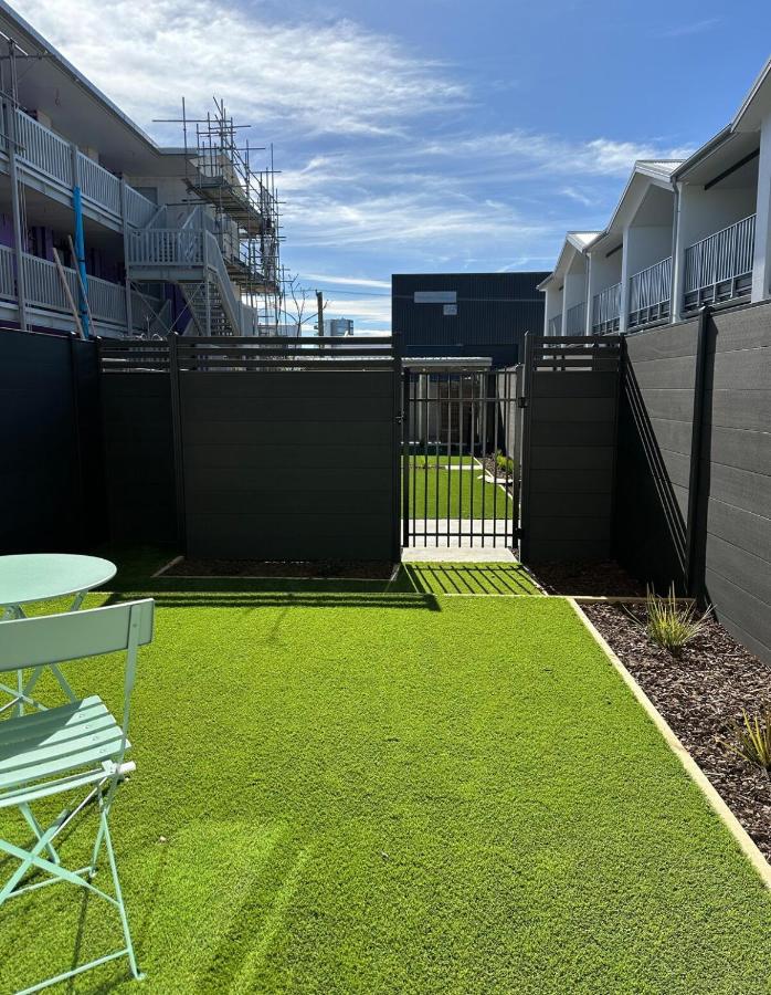 Brand-New, Central, Ground Floor Apartment - B&B Christchurch