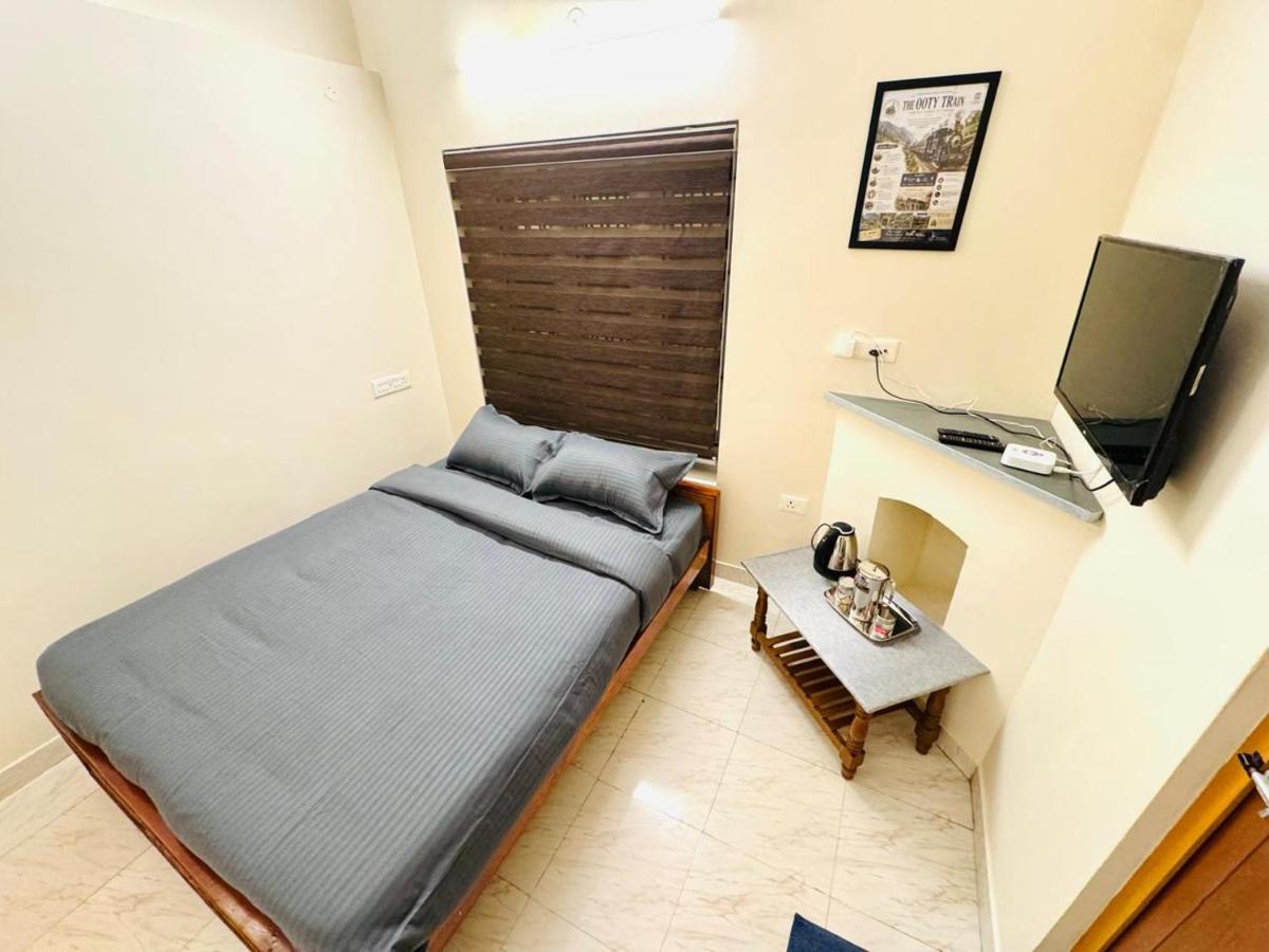 Brit Villa - B&B Udhagamandalam