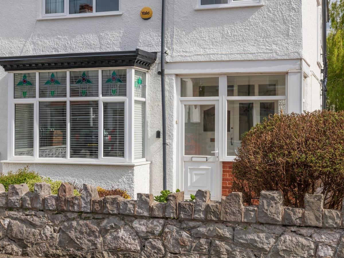 Bright 3 bedroom home in Rhos-on-Sea - Chambres d'hôtes Rhôs-on-Sea