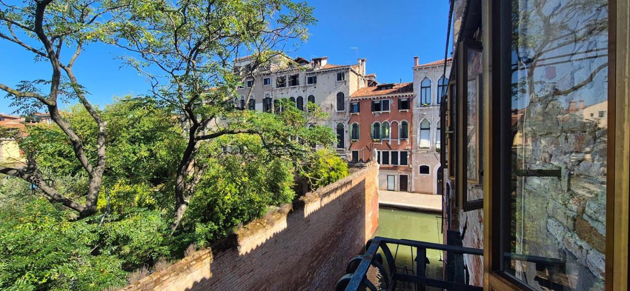 Moro Apartment Canal View - Ferienwohnung Venedig