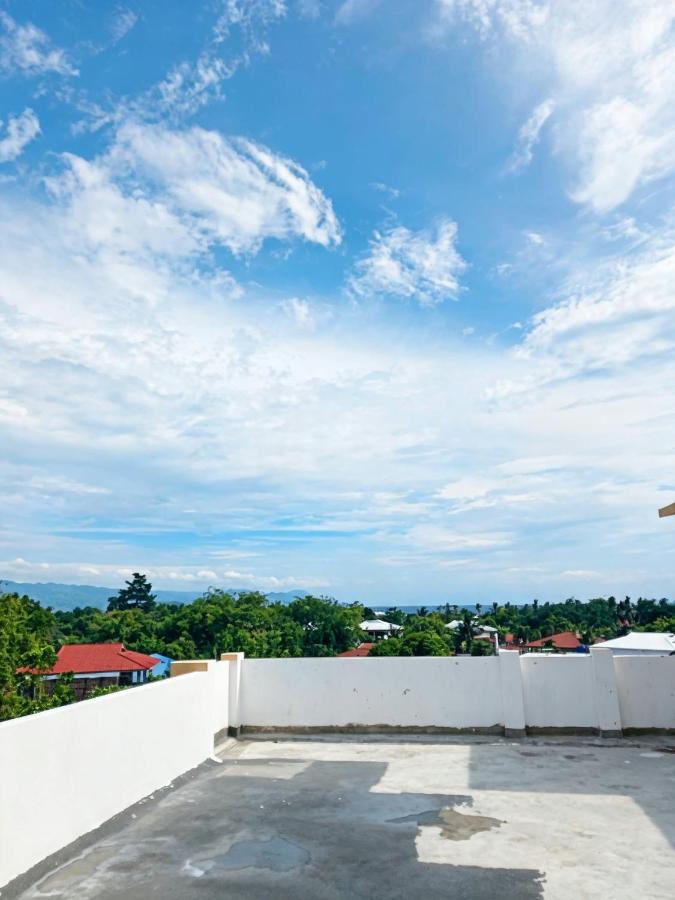 Sato Crystal Inn - B&B Moalboal