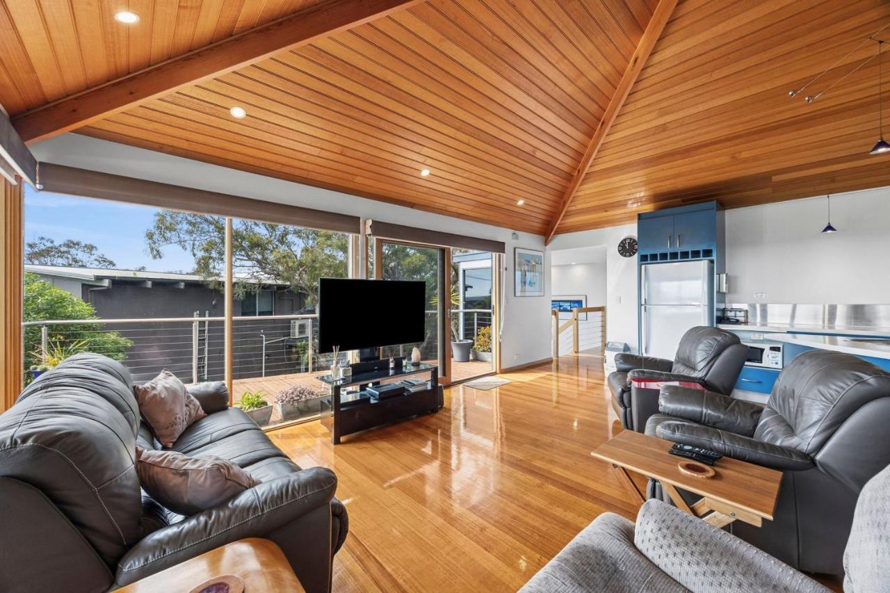 Blue Water - BYO Linen - B&B Anglesea